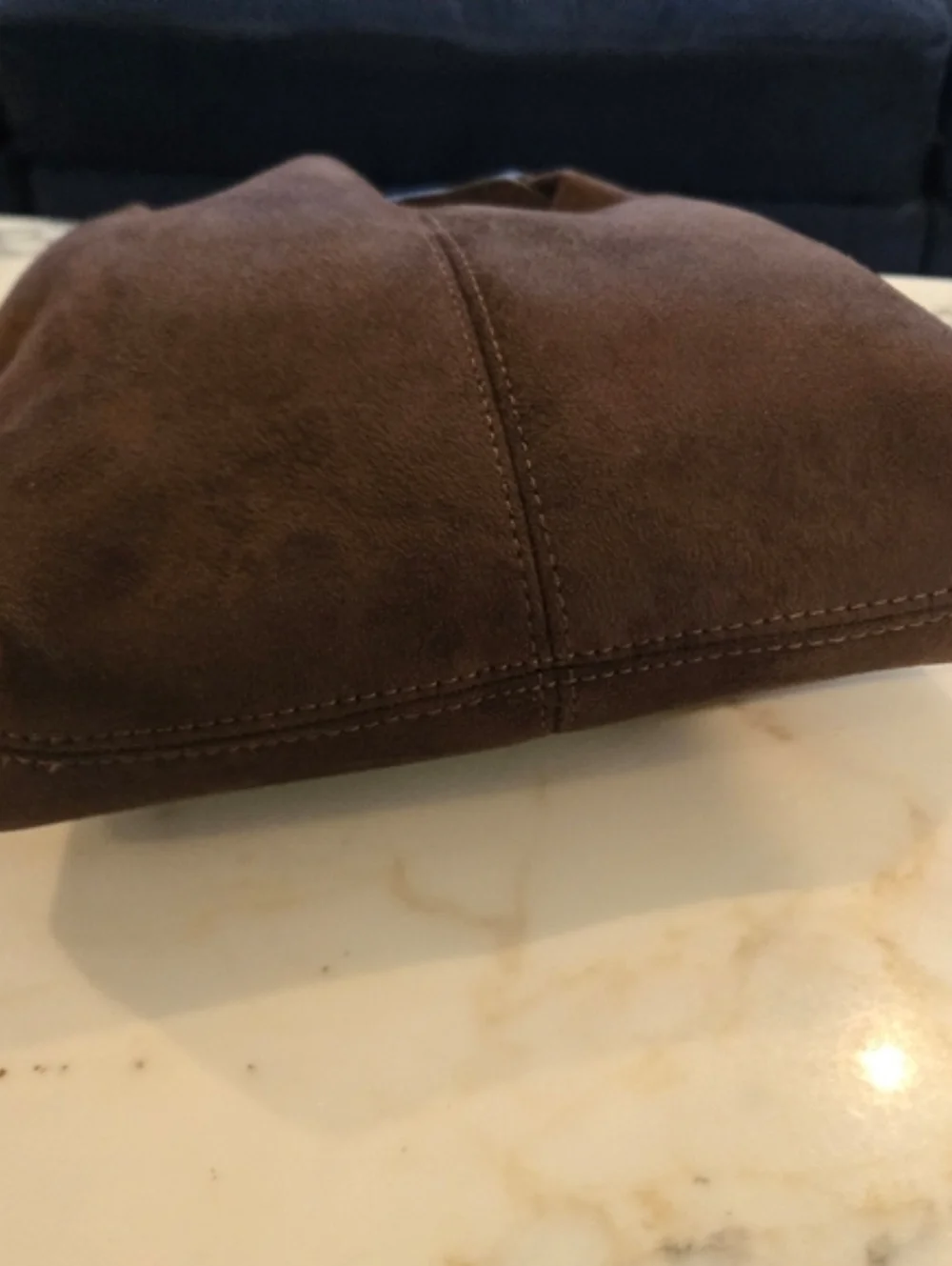 Gap Mini Faux-Suede Handbag chocolate cake - Picture 4 of 8
